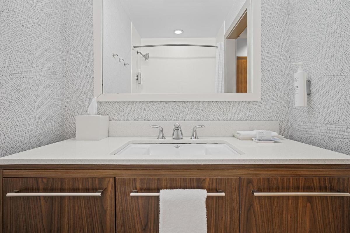 Home2 Suites By Hilton Pigeon Forge - Housity