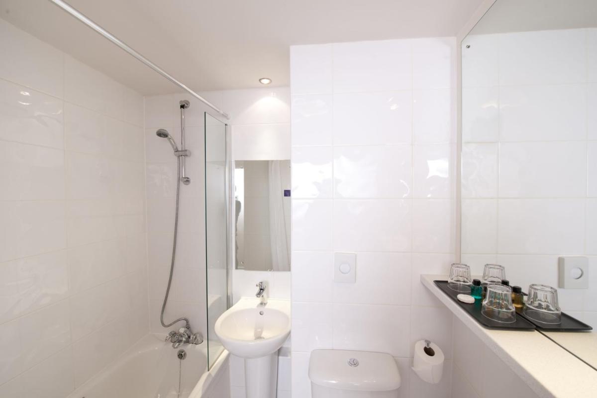 Leonardo Inn Glasgow West End - Housity