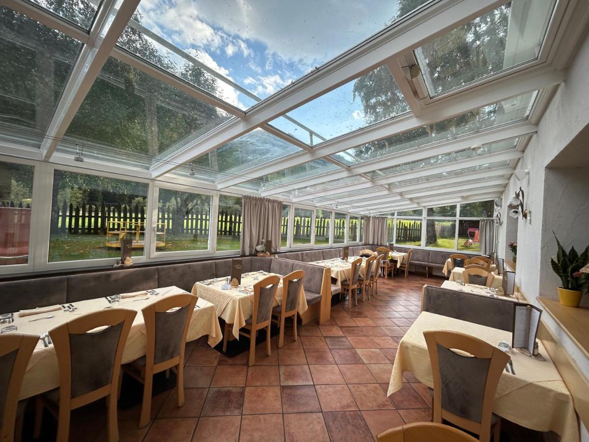 Hotel Bergblick - Housity
