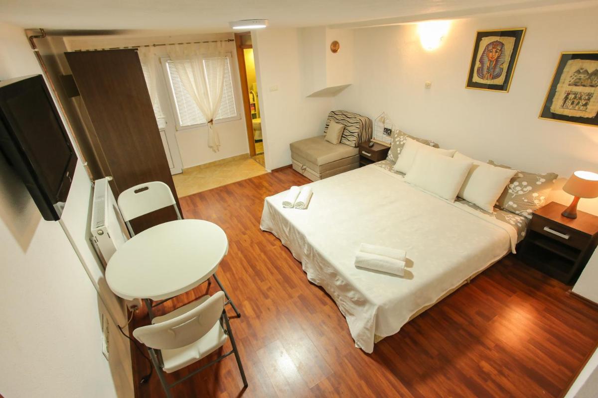 Apartment Pajevic - Housity