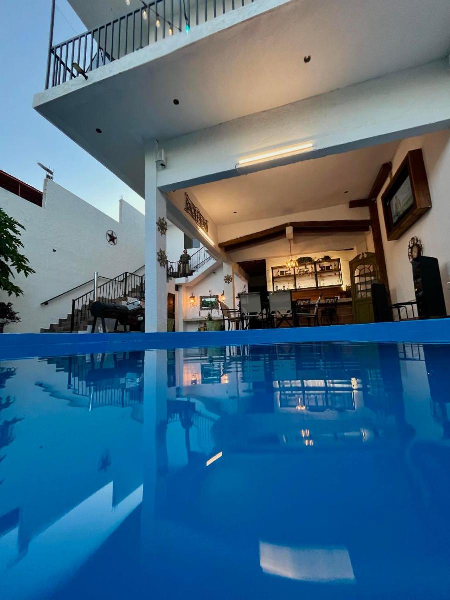 Hotel 305 - Housity