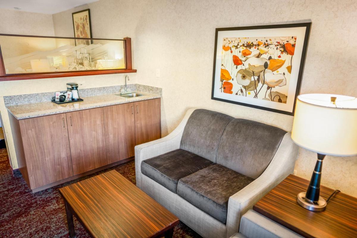 Crystal Inn Hotel & Suites - Salt Lake City - Housity