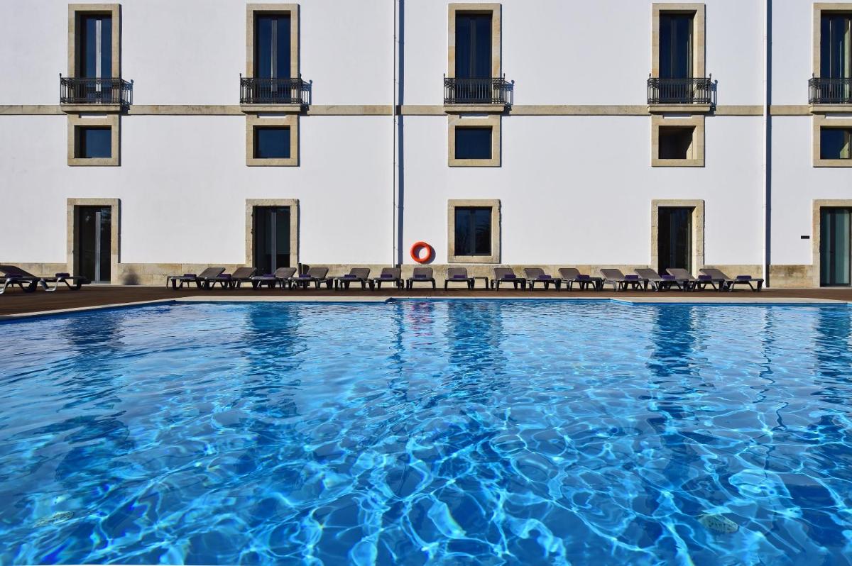 A piscina em ou perto de Pousada De Viseu