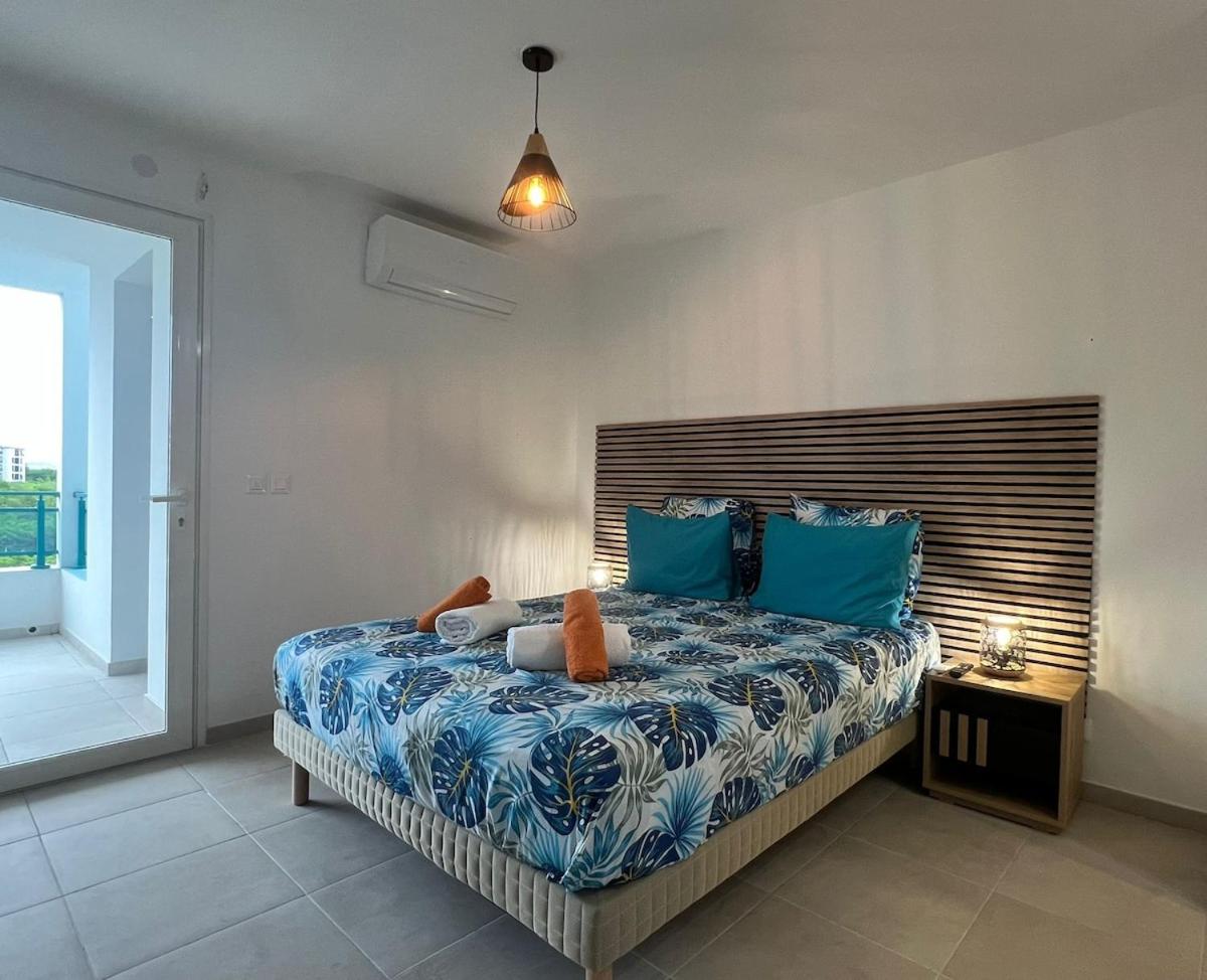 BnB MARTINIQUE, sejour Caraibes en 1ere ligne, marina Fort de France - Housity