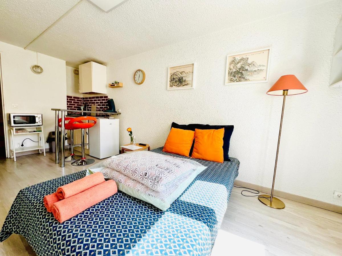 JOLI STUDIO HYPER CENTRE TRES PROCHE VIEUX PORT - Housity