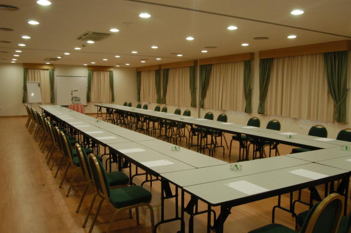 A área empresarial e/ ou a sala de conferências de Hotel Do Parque - Congress & SPA