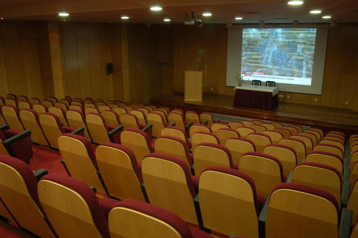 A área empresarial e/ ou a sala de conferências de Hotel Do Parque - Congress & SPA