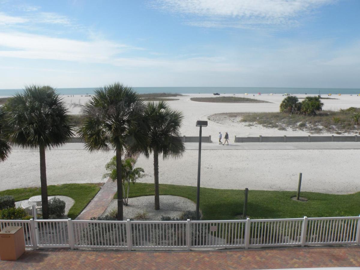 Surf Beach Treasure Island Resort - Housity