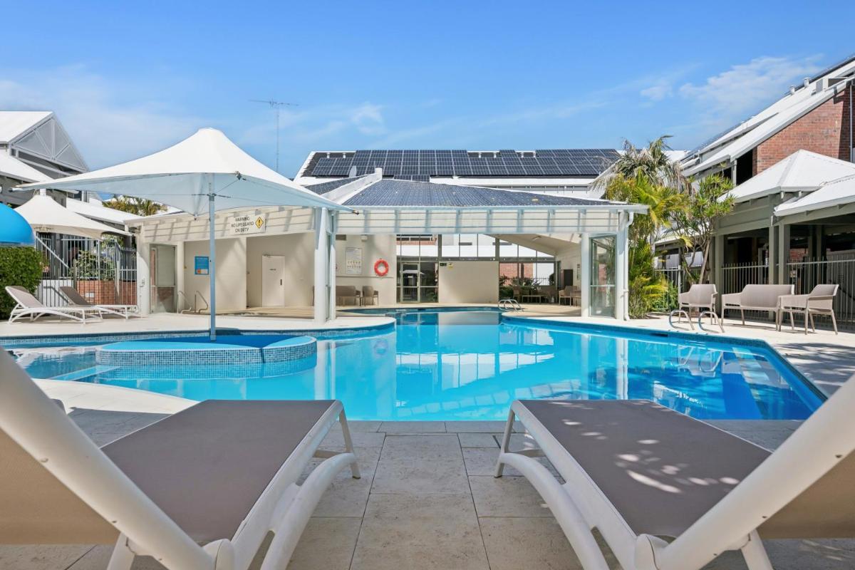 Broadwater Resort Como - Housity