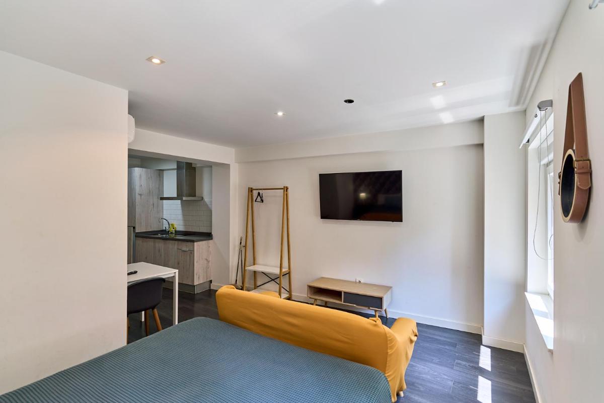 Apartamentos Arriba by Gaiarooms - Housity