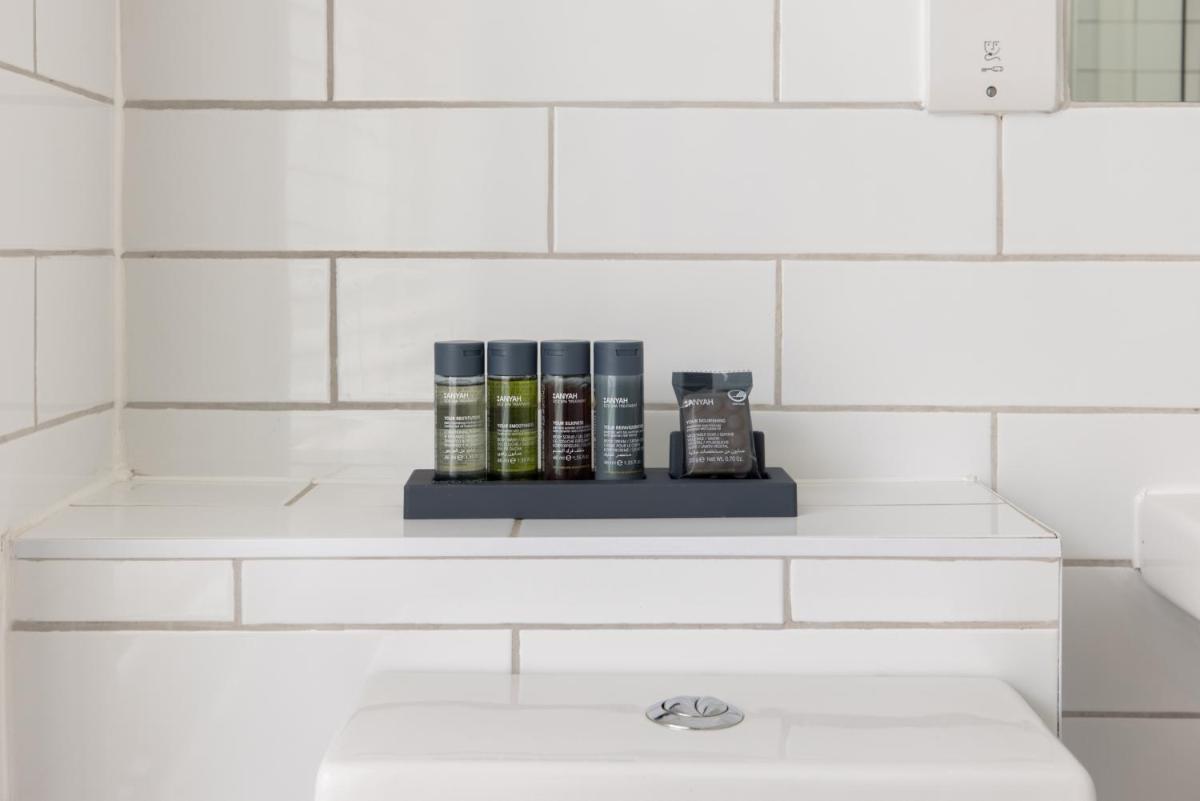 Covent Garden Apartments - Netflix and Nespresso - Hizvo