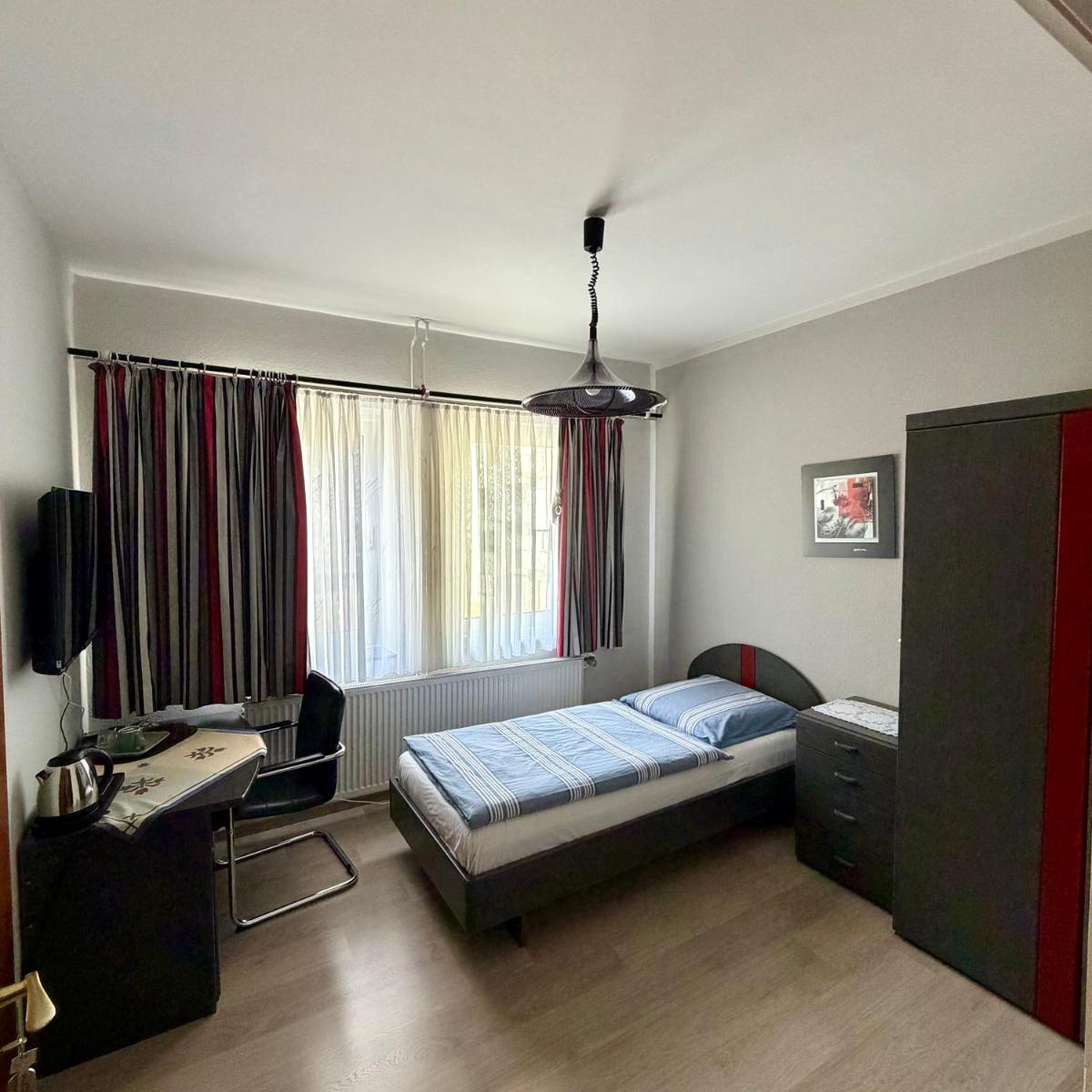 Hotel Runge 24 7 Check In & Free Parking - Housity