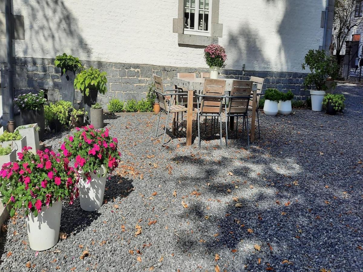 Holiday home in Ardennes with private garden - Housity