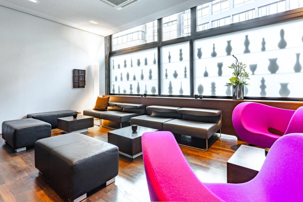 Art & Business Hotel - Housity