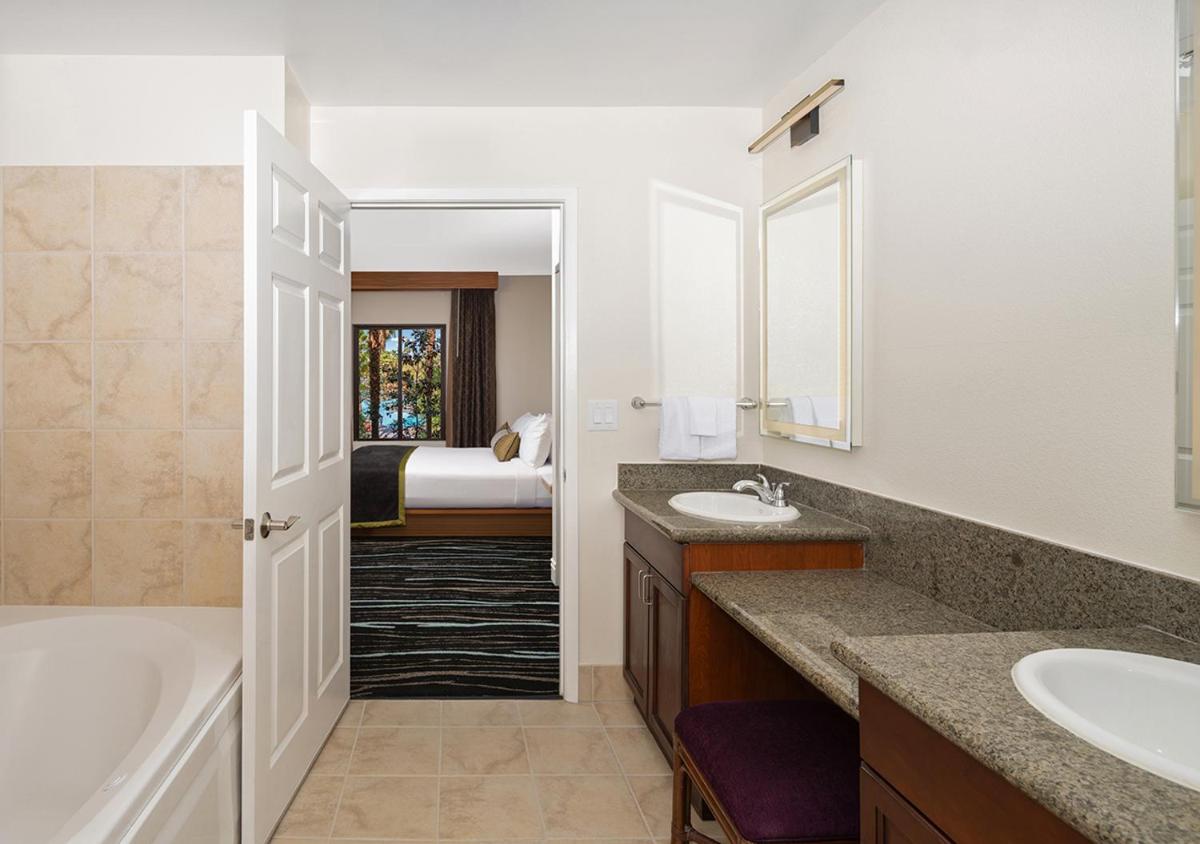 Tahiti Village Resort & Spa - Housity