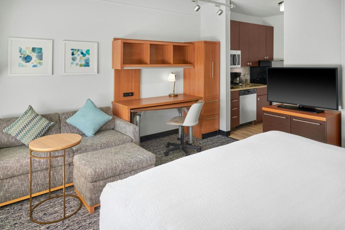 TownePlace Suites by Marriott Detroit Troy - Housity