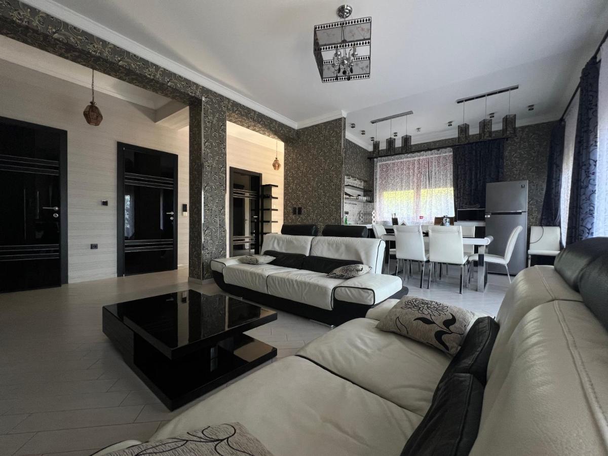 Apartments Villa Eden - Housity