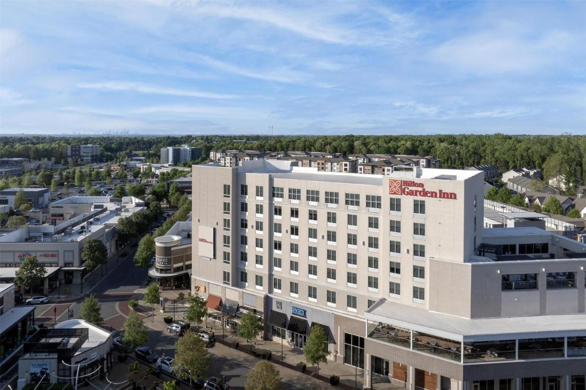Hilton Garden Inn Charlotte Waverly - Housity