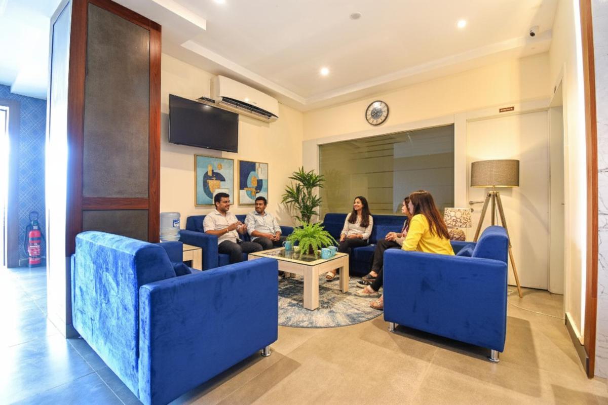 FabHotel High Rise - Housity