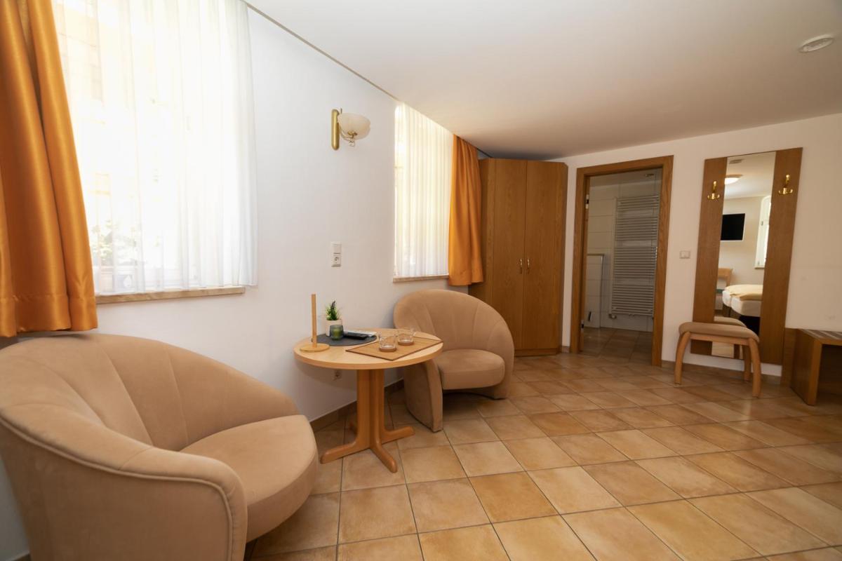 Pension HOFZWANZIG Dresden-Laubegast - Housity