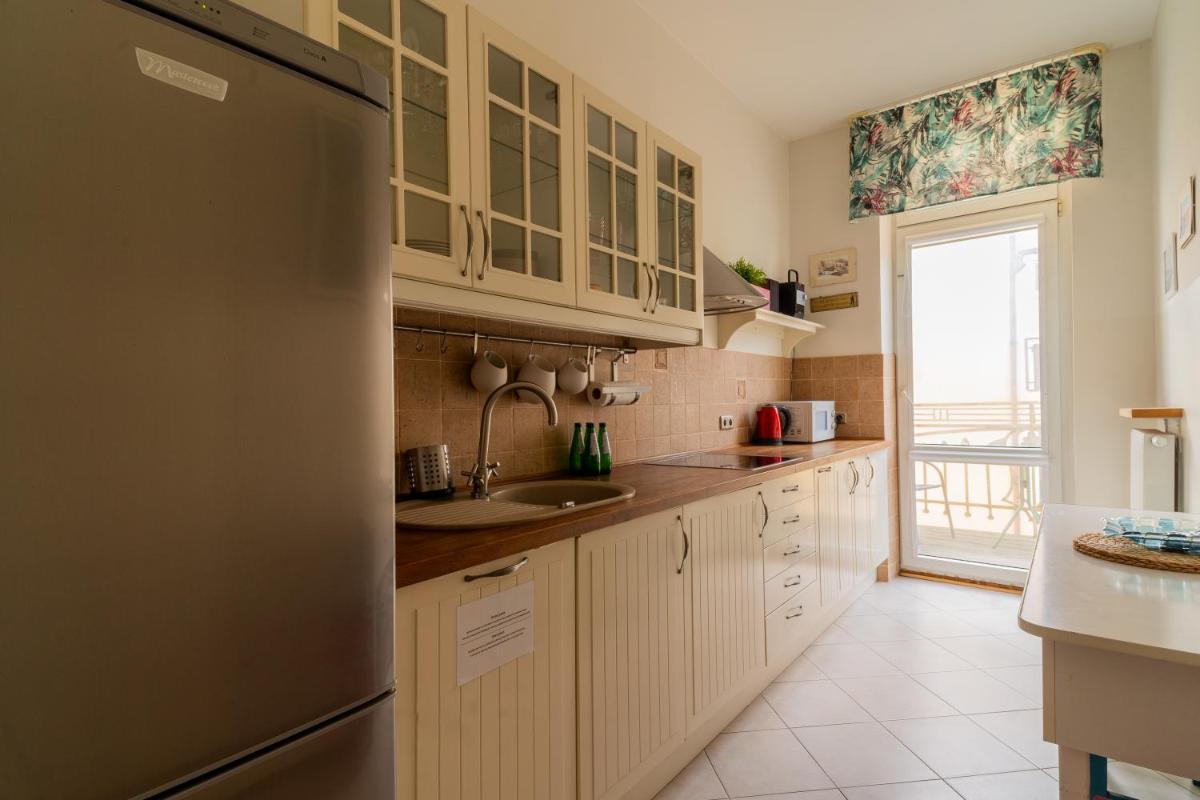 Red Apartment Czyżewskiego by Grand Apartments - Housity