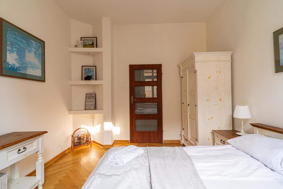 Red Apartment Czyżewskiego by Grand Apartments - Housity