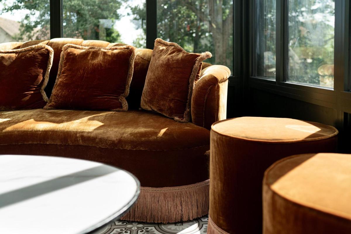Villa Edmond Hôtel & Spa - Maison Blanche Bièvres - Housity