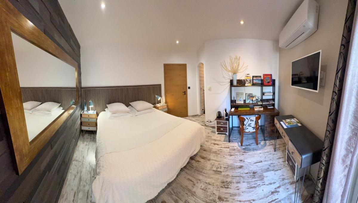 Chambres d'Hôtes Villa Aquitaine - Housity