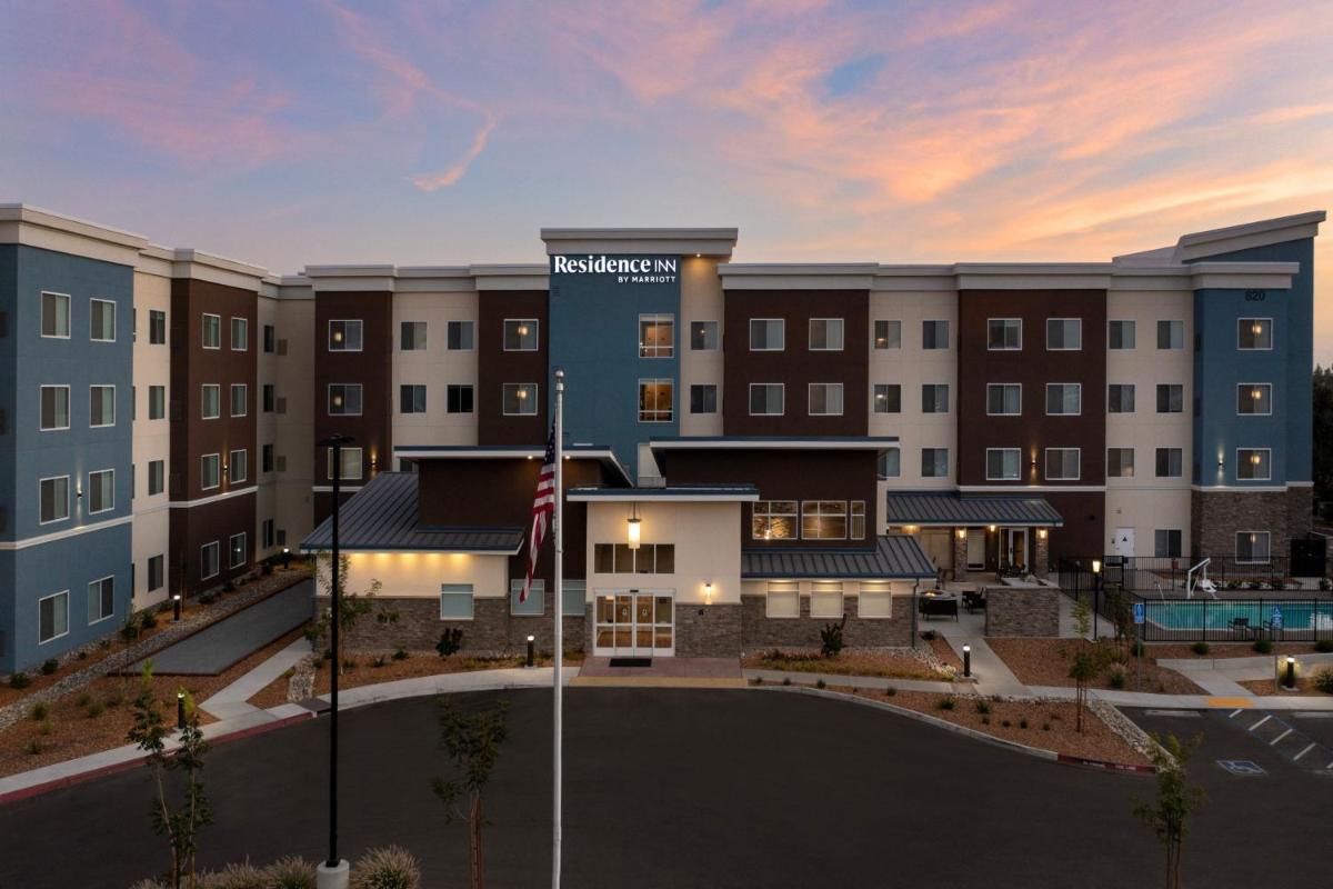 Residence Inn by Marriott Fresno Clovis - Housity