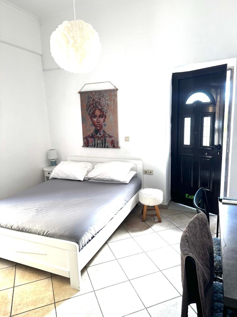 Estrella Studios - Housity