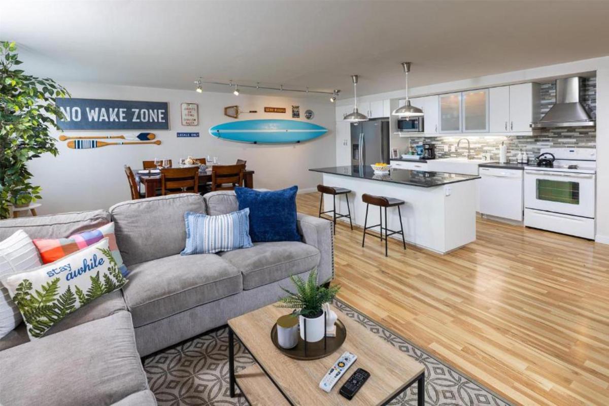 Harbor Town, BW Signature Collection by Best Western - Housity