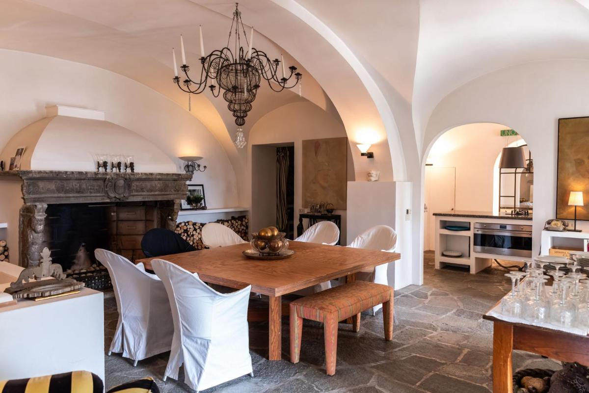 Villa Brentano - Mezzegra, Tremezzina by LoveComo - Housity