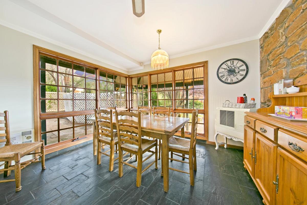 Vineyard Cottage BnB - Housity