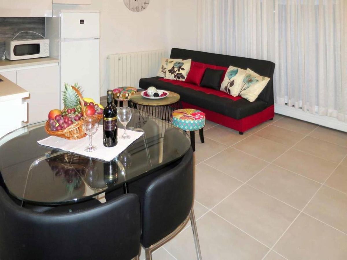 Two Bedroom Apartment - Housity