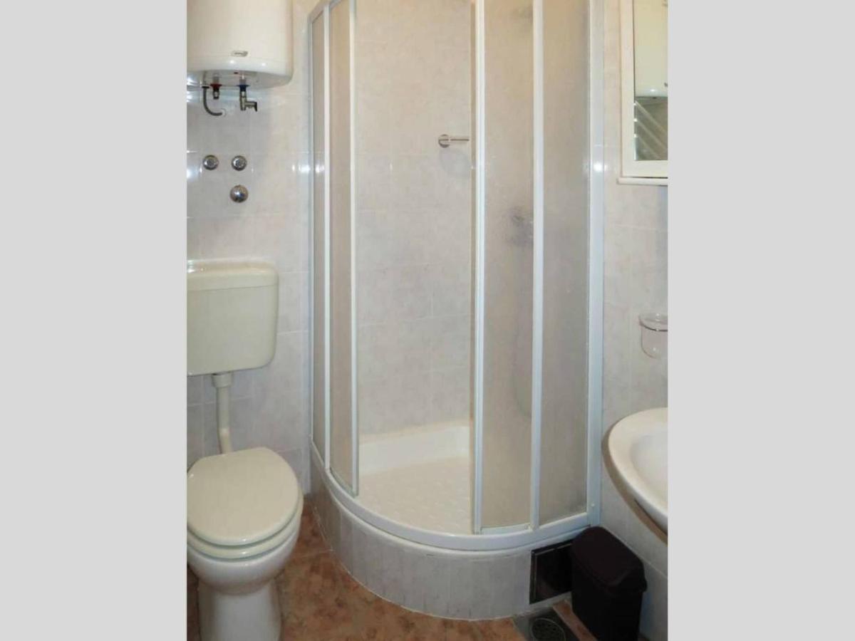 Two Bedroom Apartment - Housity