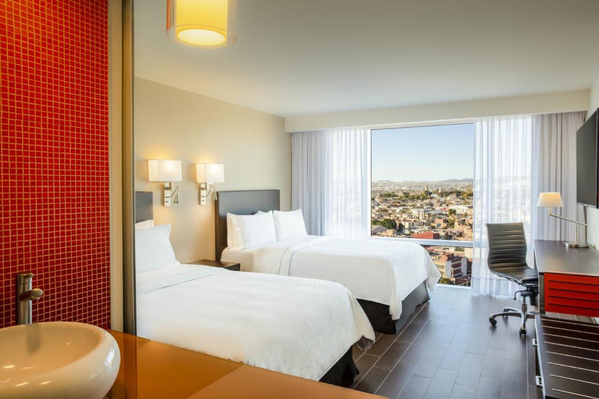 Fiesta Inn Express Queretaro Constituyentes - Housity