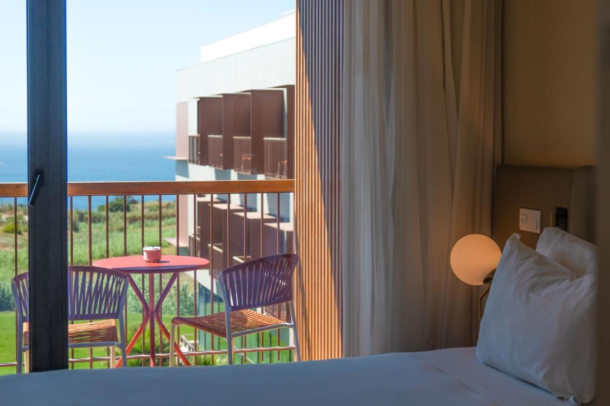 Uma varanda ou terraço em Sines Sea View Business & Leisure Hotel