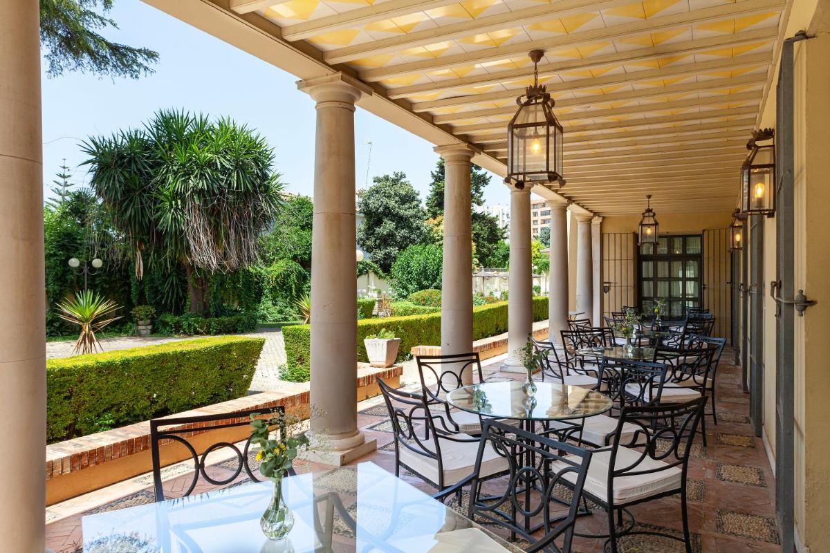 Jardín al aire libre en Villa Jerez