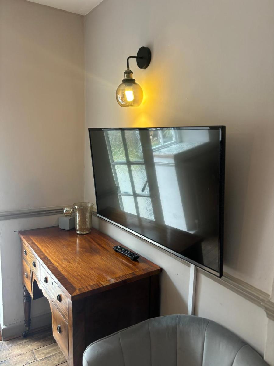 The George Hotel - Housity