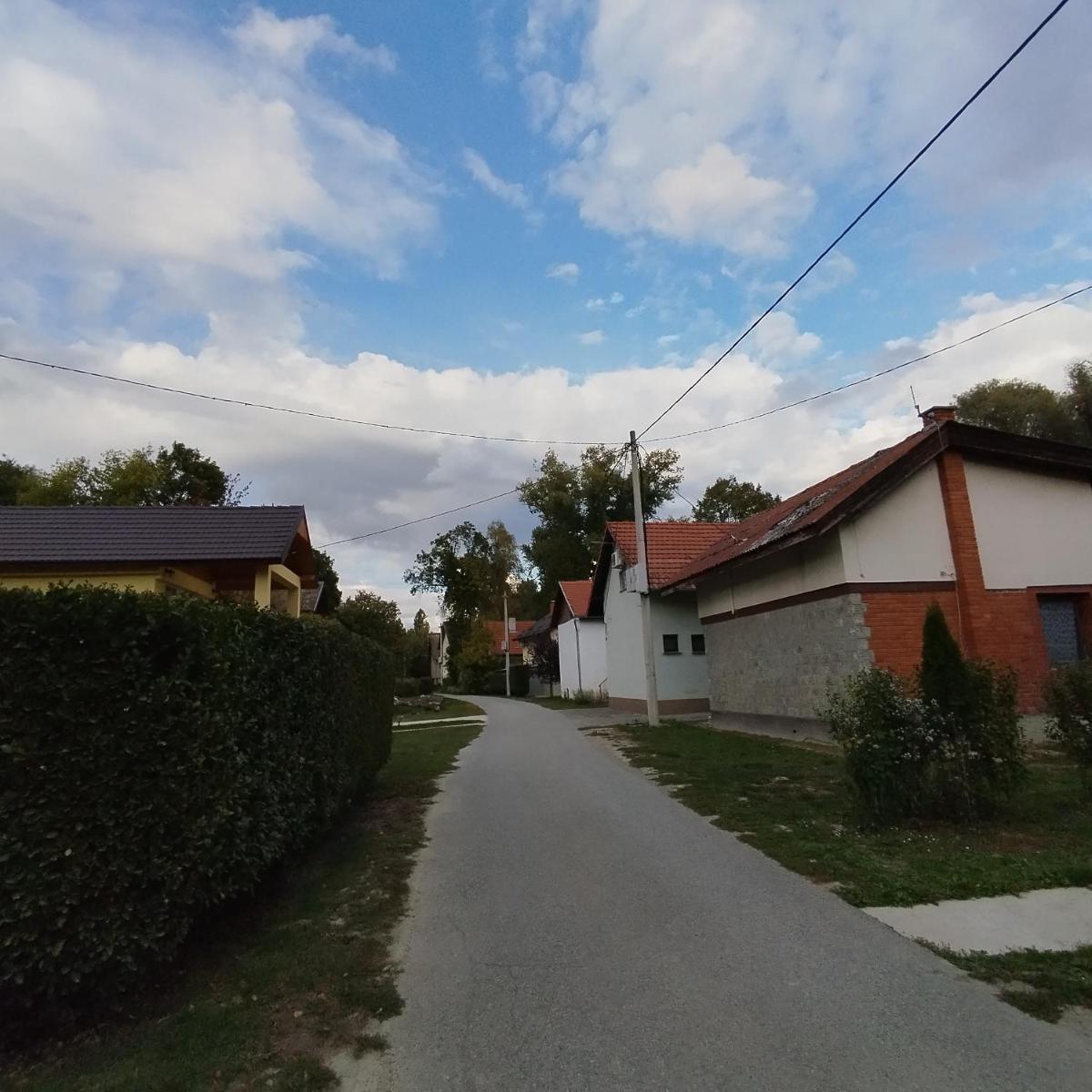 Kuća za odmor River House - Housity