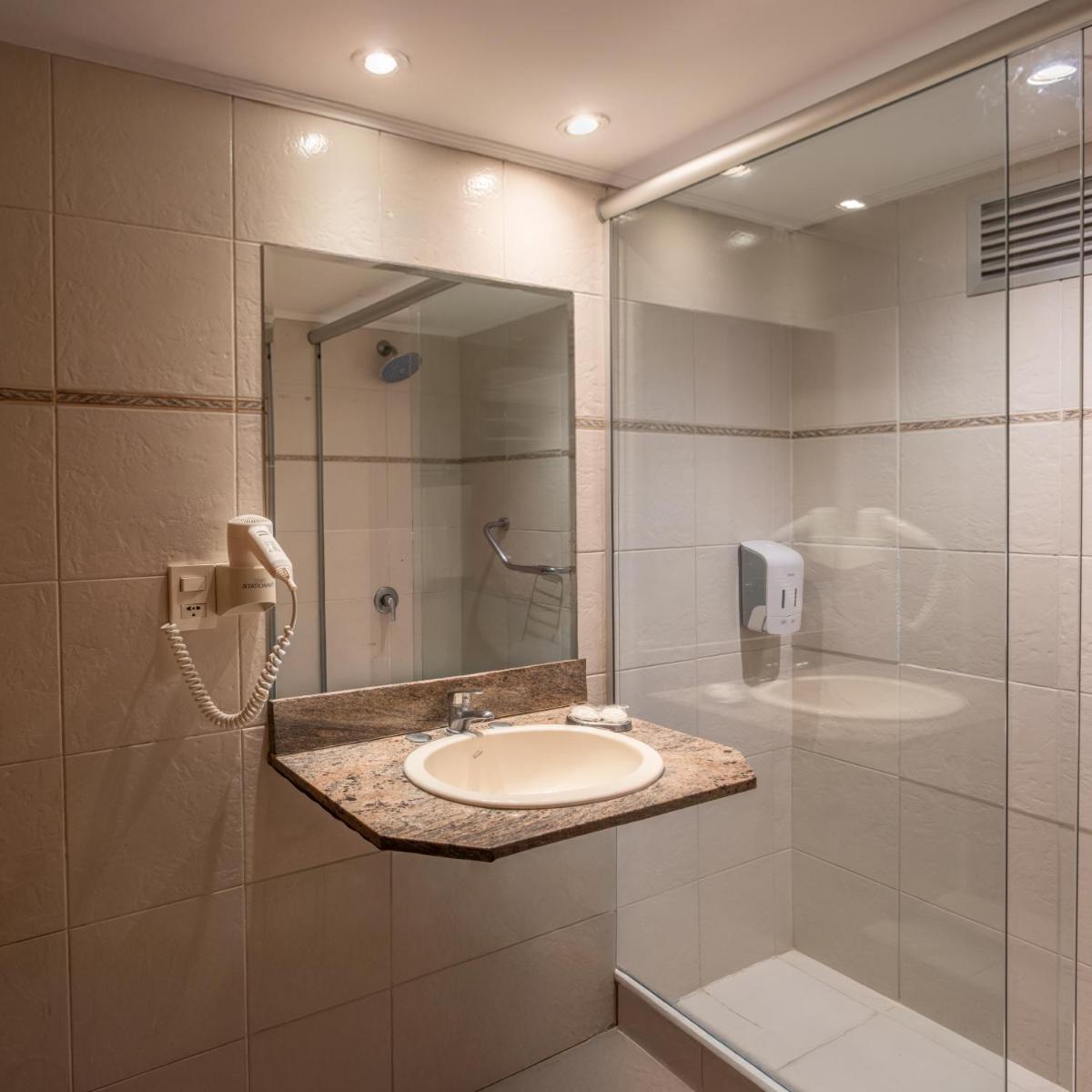 Golden Beach Resort & Spa - Housity