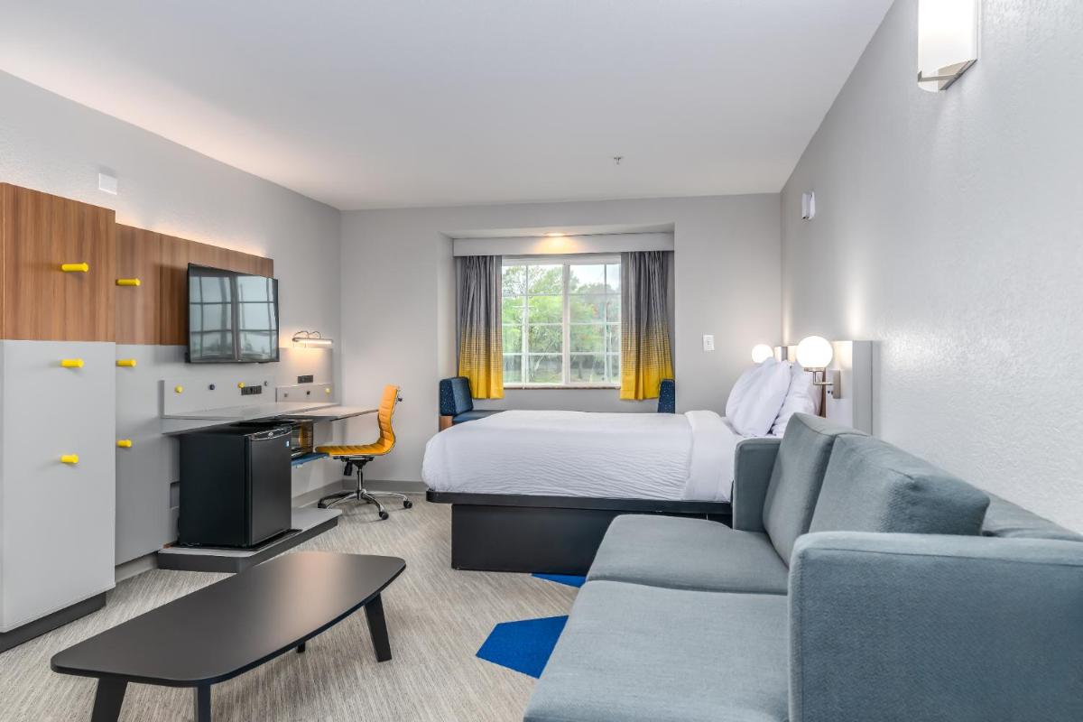 Microtel Inn & Suites by Wyndham Montgomery - Housity