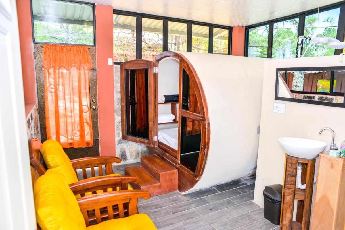 Hotel y Restaurante Las Margaritas - Housity