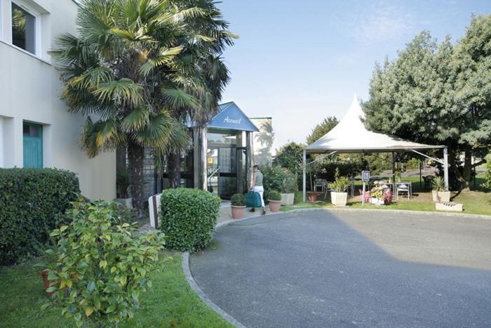 LIBERTY Hôtel Rennes Ouest - Housity