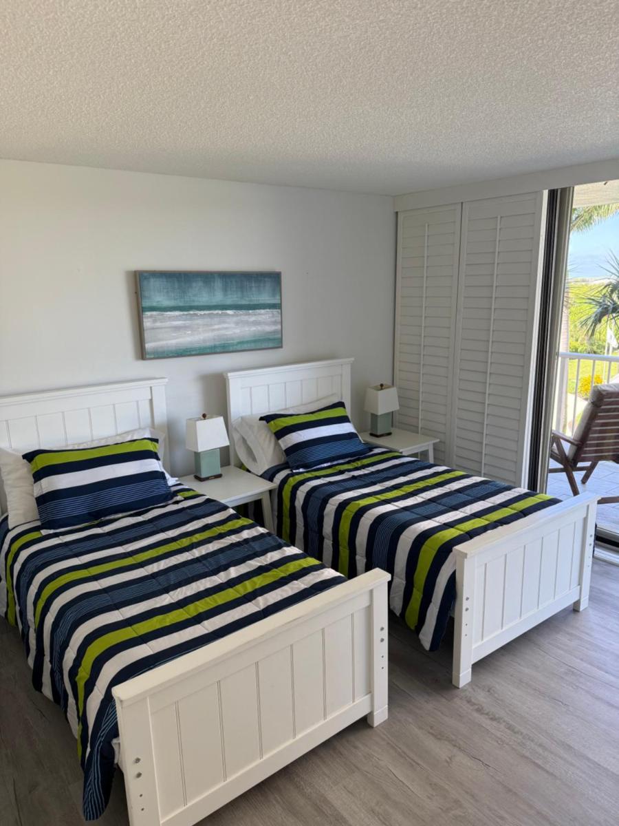 Beach Front Condo In Paradise Marco Island - Hizvo