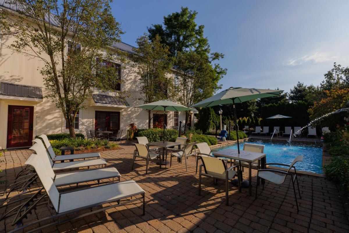The Inn at Leola Village, a Historic Hotel of America - Housity
