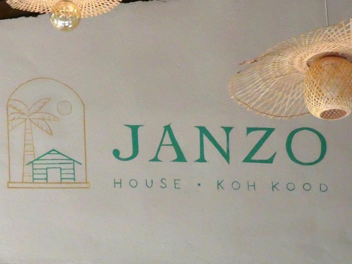 Janzo House - Housity
