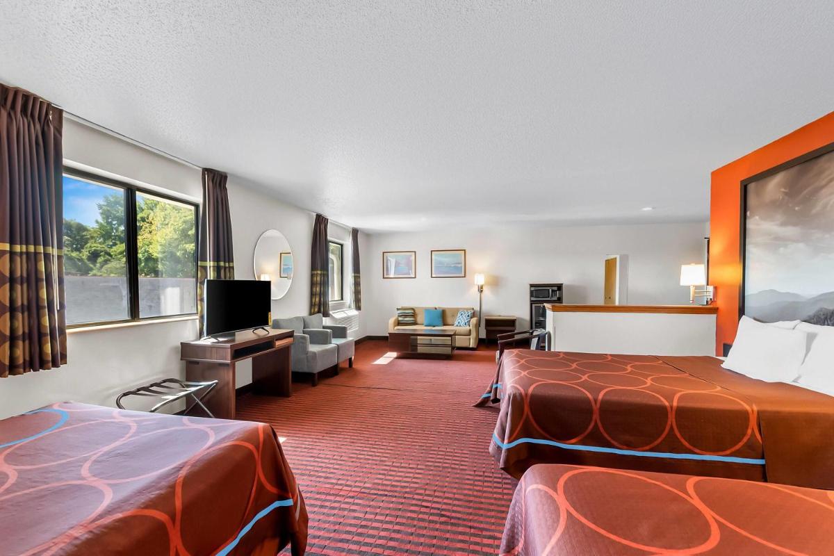 Super 8 by Wyndham Dumfries/Quantico - Housity