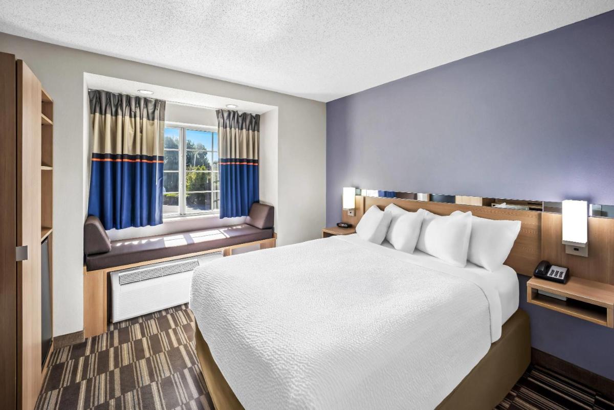 Microtel Inn by Wyndham Greensboro - Housity