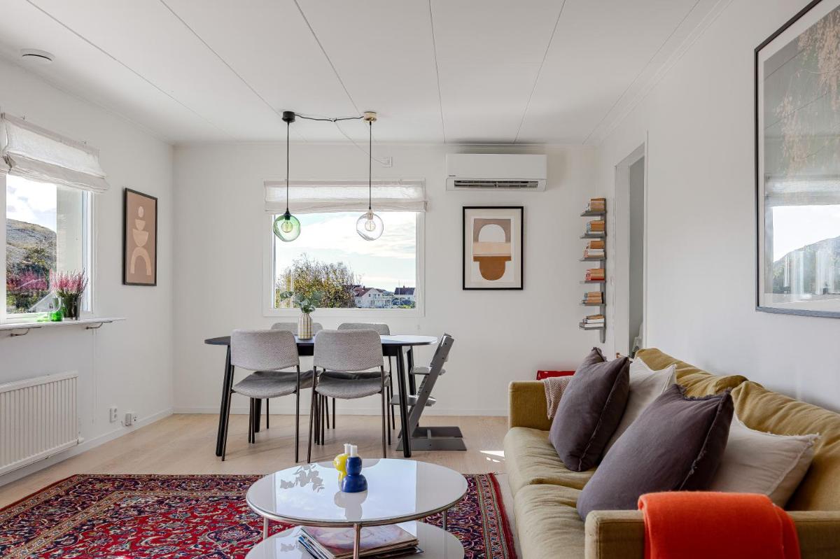 Family home near the ocean, with large patio & BBQ - Housity